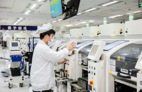 從“指尖代碼”到“車間轟鳴” 走訪合肥制造工廠，探尋00后技工選擇背后的時代邏輯